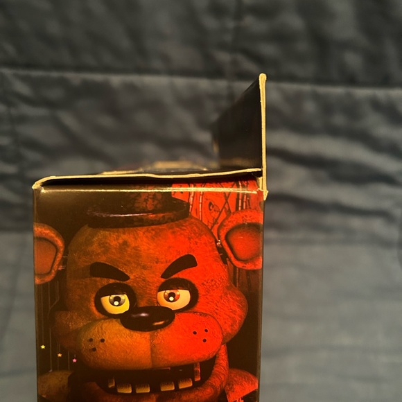 Five Nights At Freddy’s Endo Series Classic Bonnie & Withered Bonnie Jazwares - Picture 7 of 14